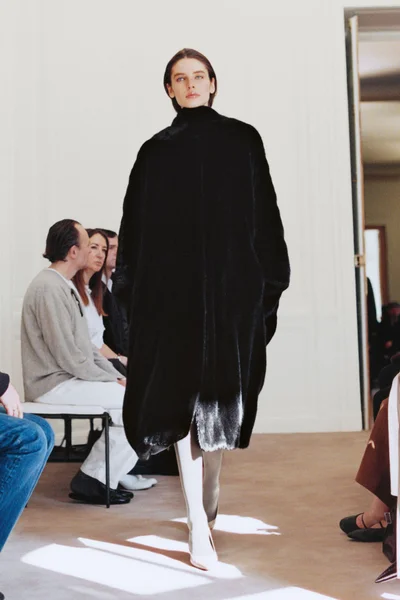 Look 37